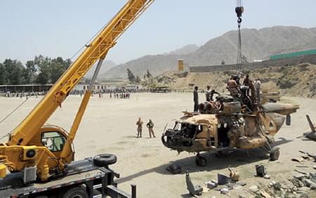Truck crane participates in lifting at lraq military base